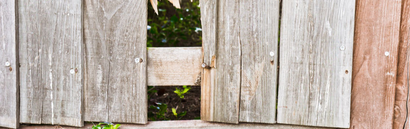 Signs that it is time to install a new Wooden Fence