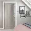 Colorado 44x1981x610mm internal door features cottage style central panel with vertical grooves. The cottage style of this door makes it an extremely versatile option. This door is a perfect way to add minimalism to your space whilst maintaining a homely feel.