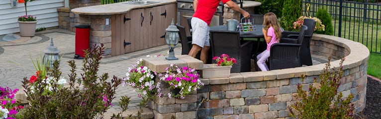 How to Build a Retaining Brick Wall 