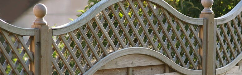 Top 5 Benefits of a Garden Fence