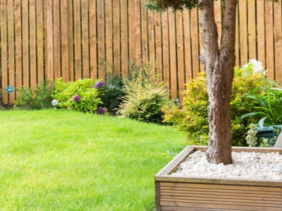 What To Consider When Selecting a New Fence