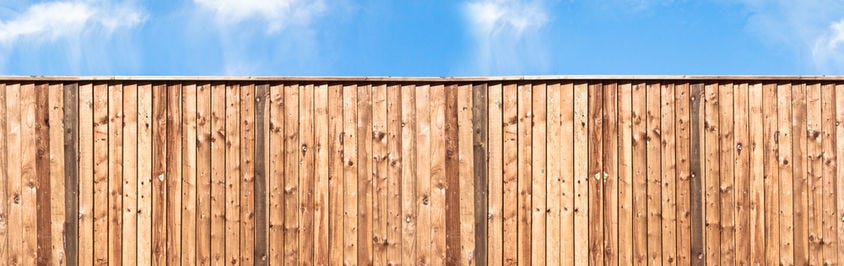 What Are The Pros And Cons For Timber Fencing
